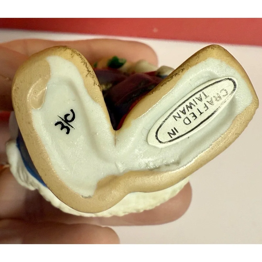 Danbury Mint HOLLAND Santa Around the World Christmas Ornament Santa‎ w Orig Tag